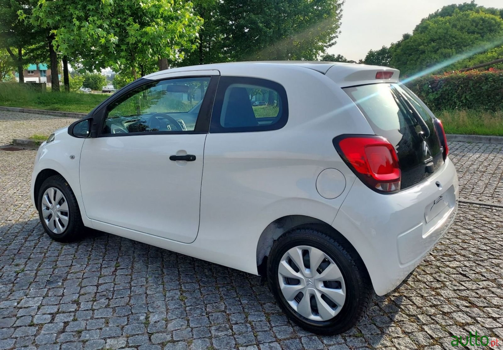 2015' Citroen C1 photo #4