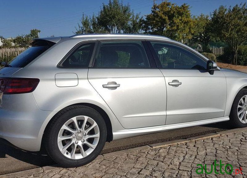 2014' Audi A3-Sportback photo #1