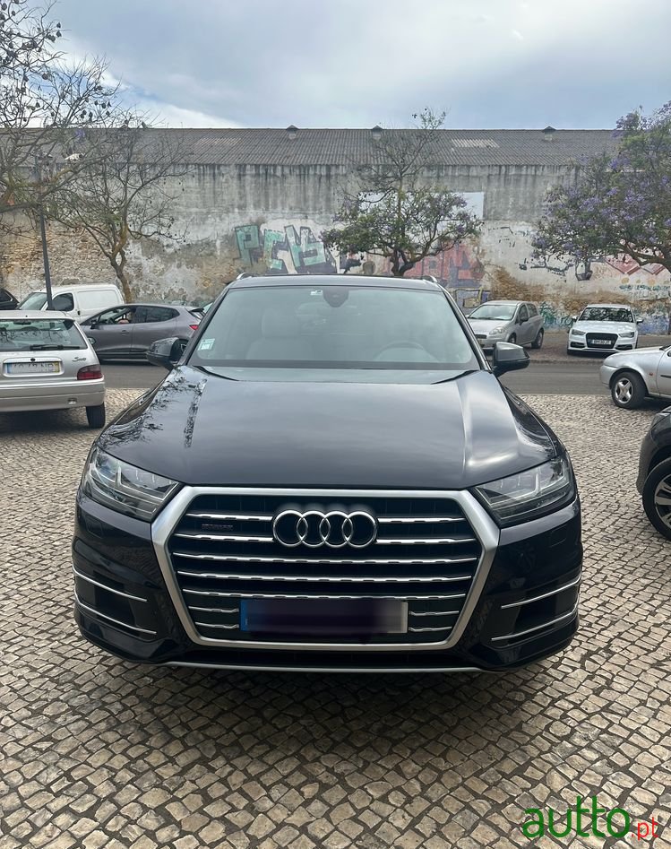 2016' Audi Q7 photo #1