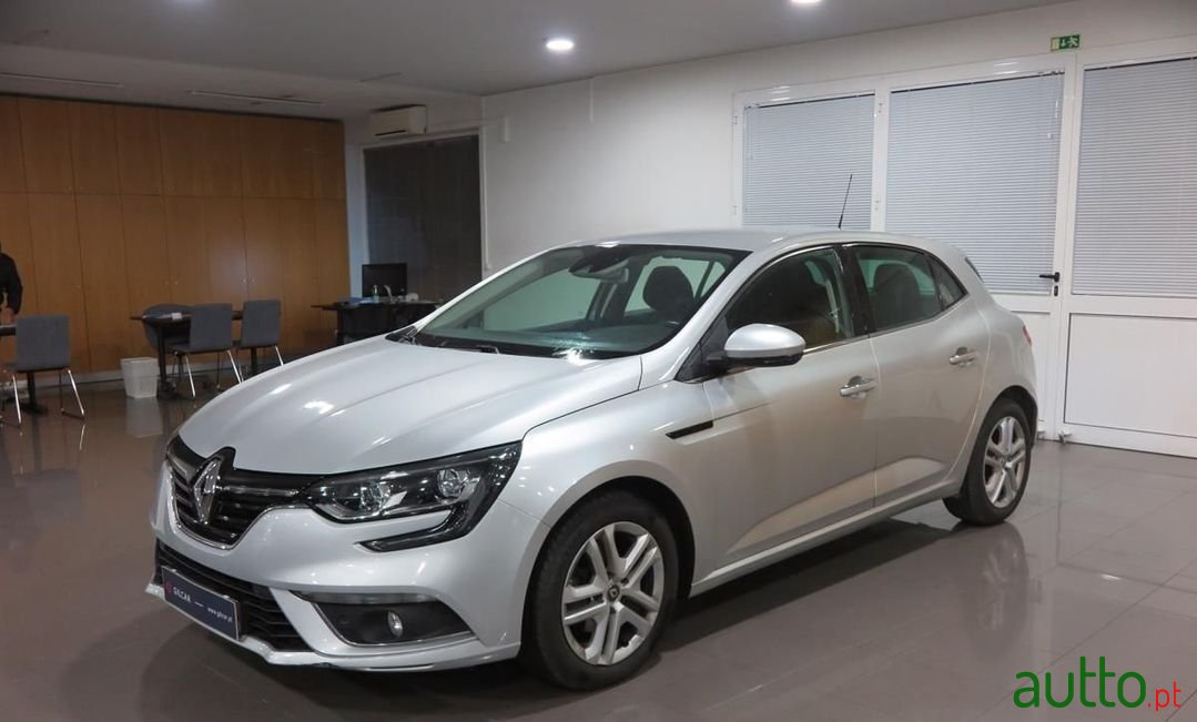 2018' Renault Megane photo #1