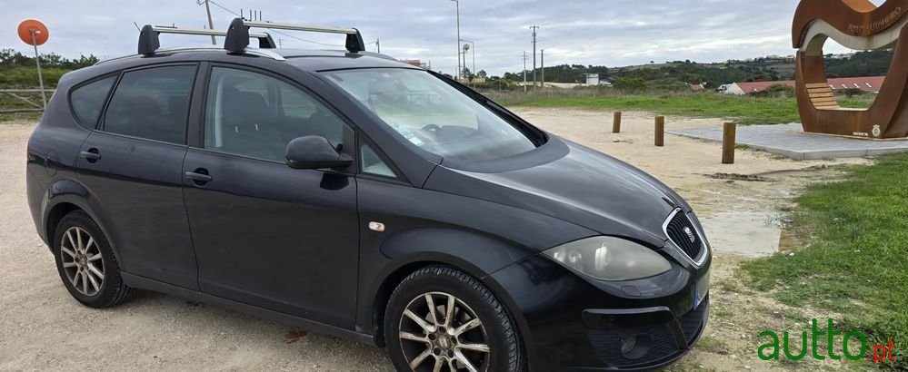 2010' SEAT Altea photo #2