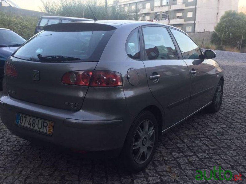 2003' SEAT Ibiza Sport photo #2