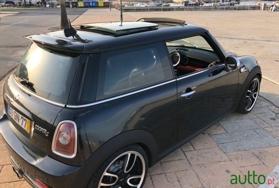 2007' MINI Cooper S photo #2