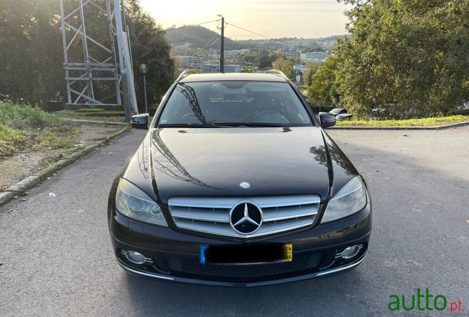 2008' Mercedes-Benz C-220 photo #4