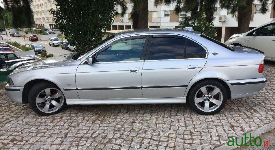 2001' BMW 520 photo #2