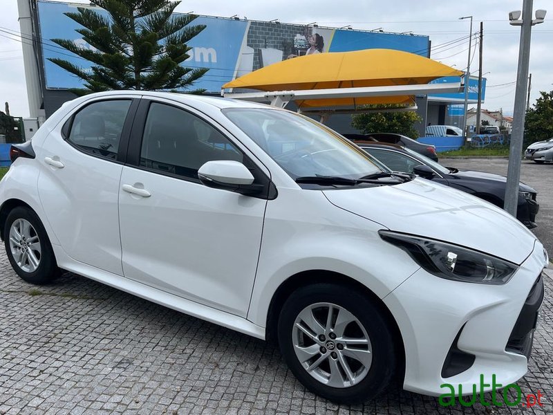 2021' Toyota Yaris 1.0 Vvt-I Comfort photo #5