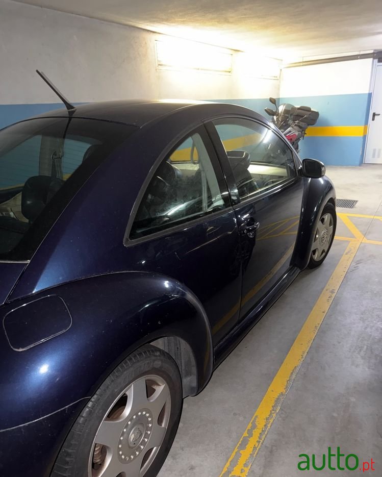 1999' Volkswagen New Beetle photo #3