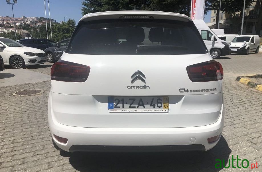 2019' Citroen C4 Spacetourer photo #4