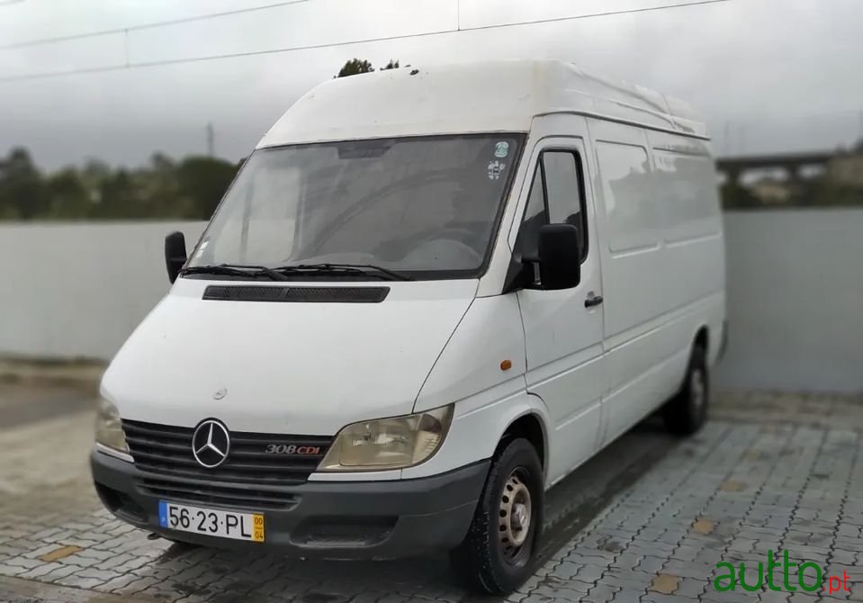 2000' Mercedes-Benz Sprinter photo #1