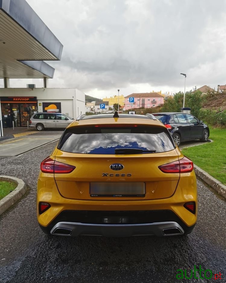 2020' Kia XCeed photo #2