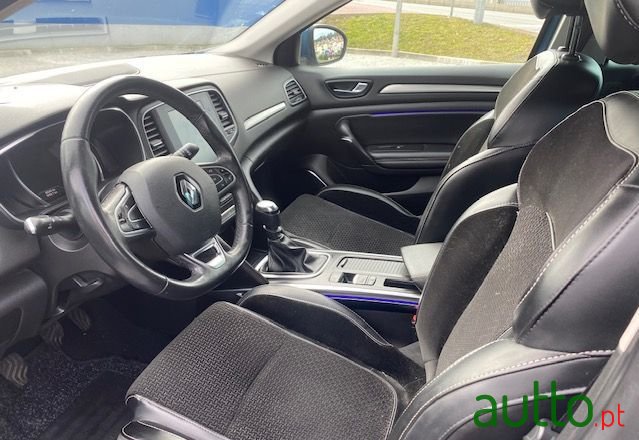2016' Renault Megane photo #5