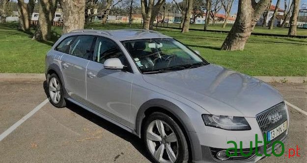 2011' Audi A4 Allroad photo #2