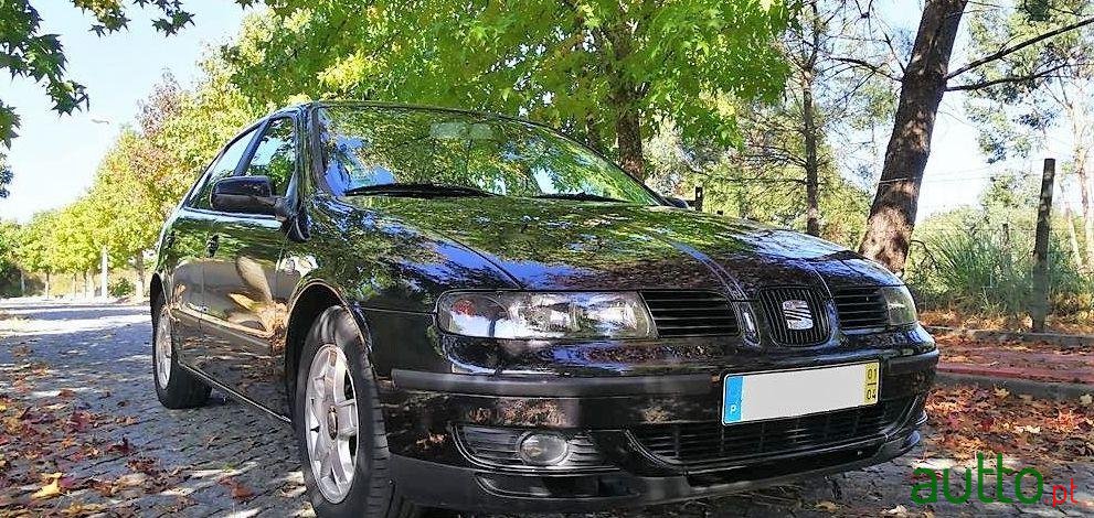 2001' SEAT Leon 1.9 Tdi 110 Cv photo #1