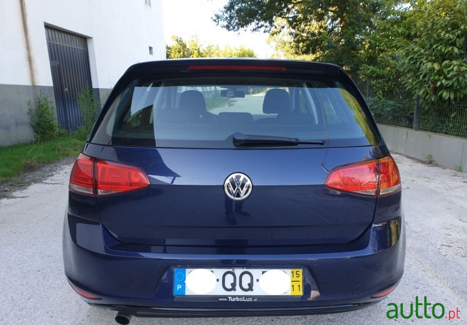 2015' Volkswagen Golf photo #5