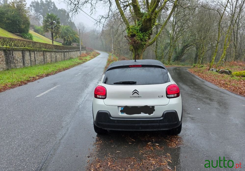 2022' Citroen C3 1.5 Bluehdi Feel photo #3