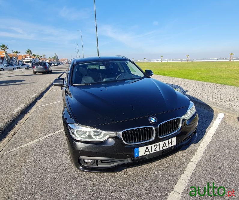 2016' BMW 320 photo #3