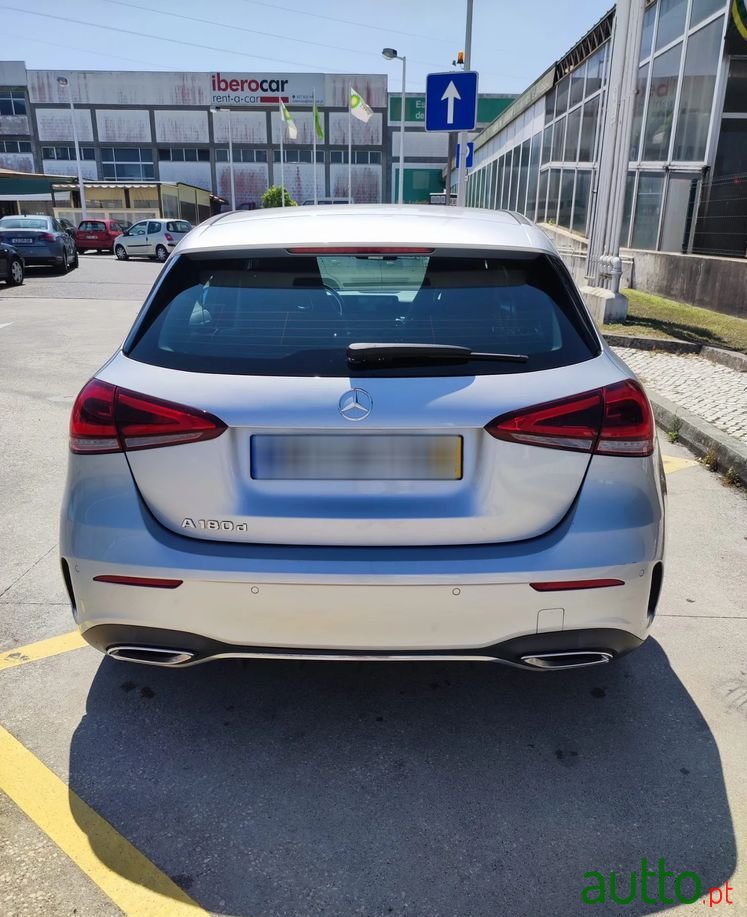 2020' Mercedes-Benz A 180 photo #5