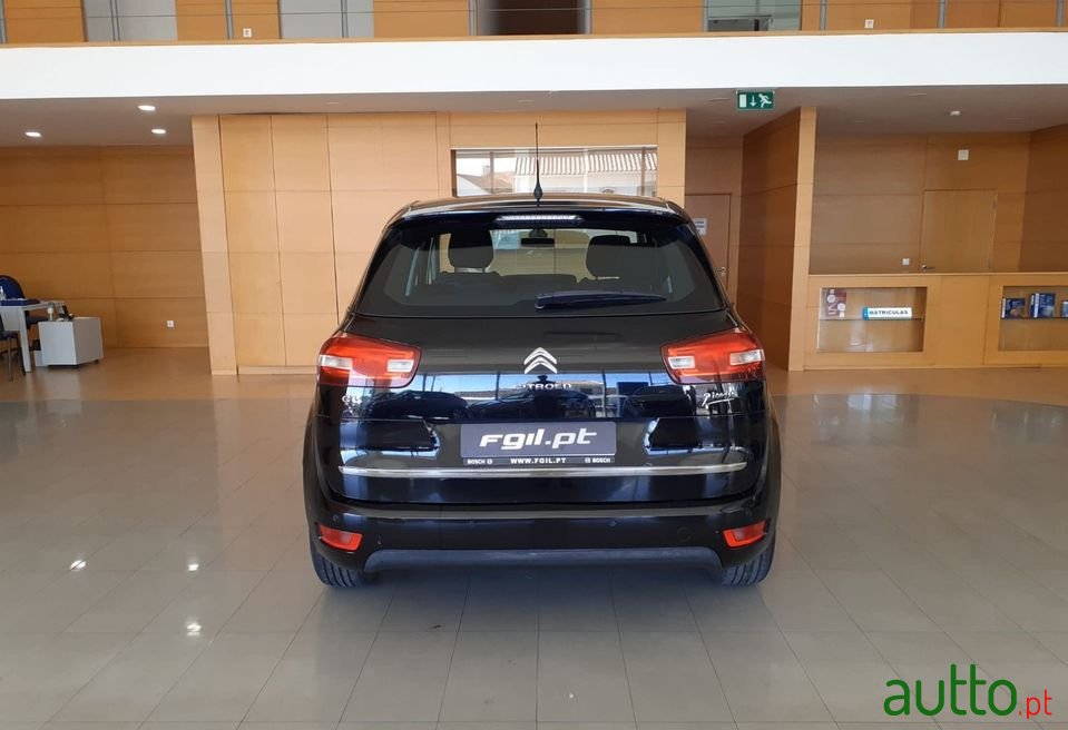 2014' Citroen C4 Picasso photo #2