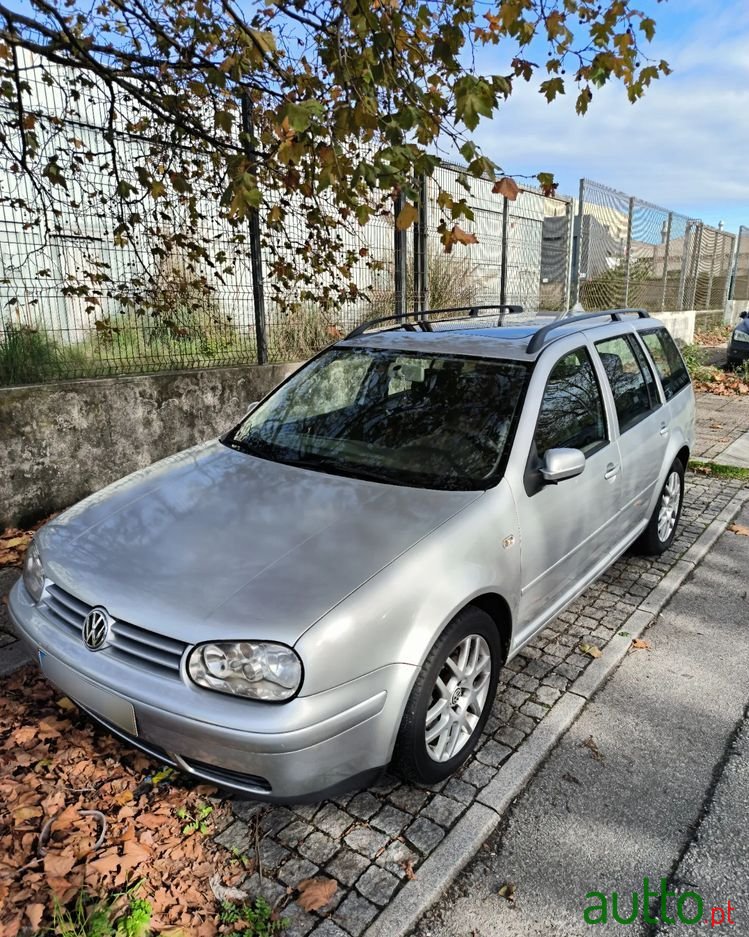 2001' Volkswagen Golf Variant photo #1