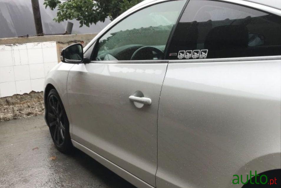 2012' Renault Laguna Gt 4 Control photo #2