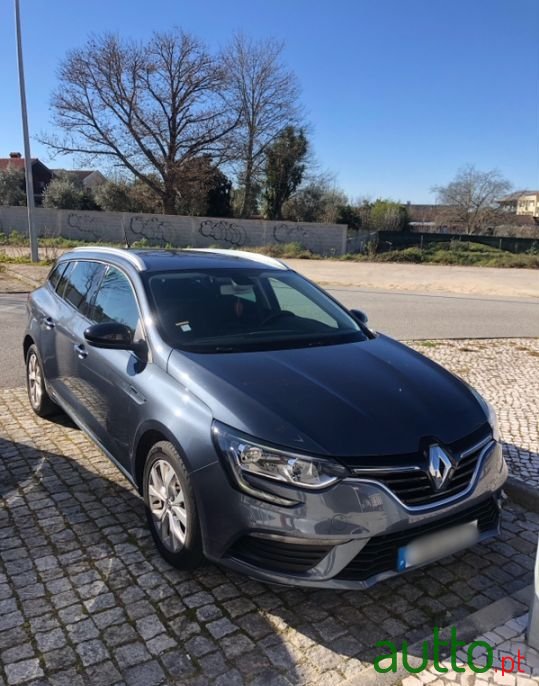 2019' Renault Megane Sport Tourer photo #1