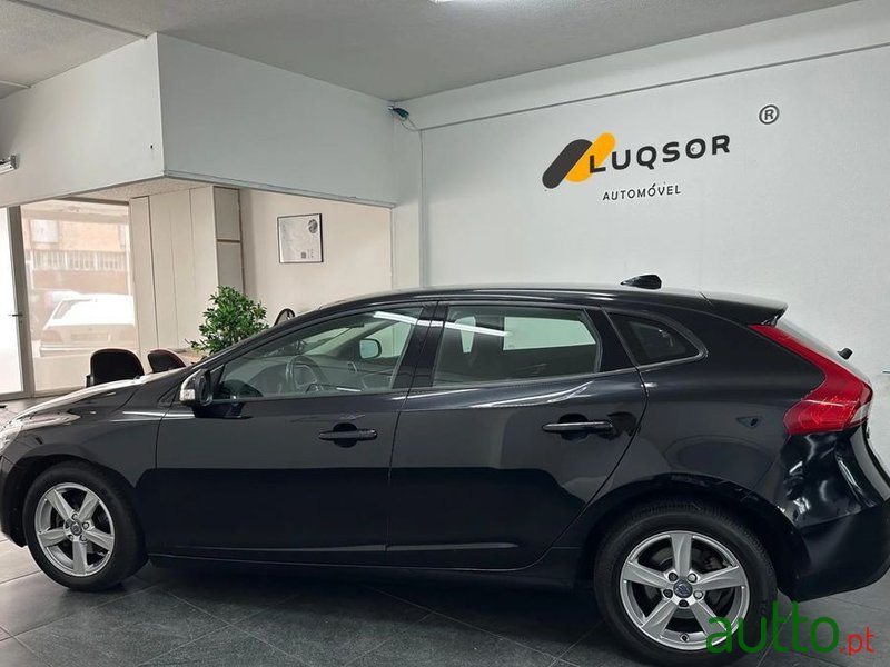 2015' Volvo V40 1.6 D2 Eco Kinetic photo #4