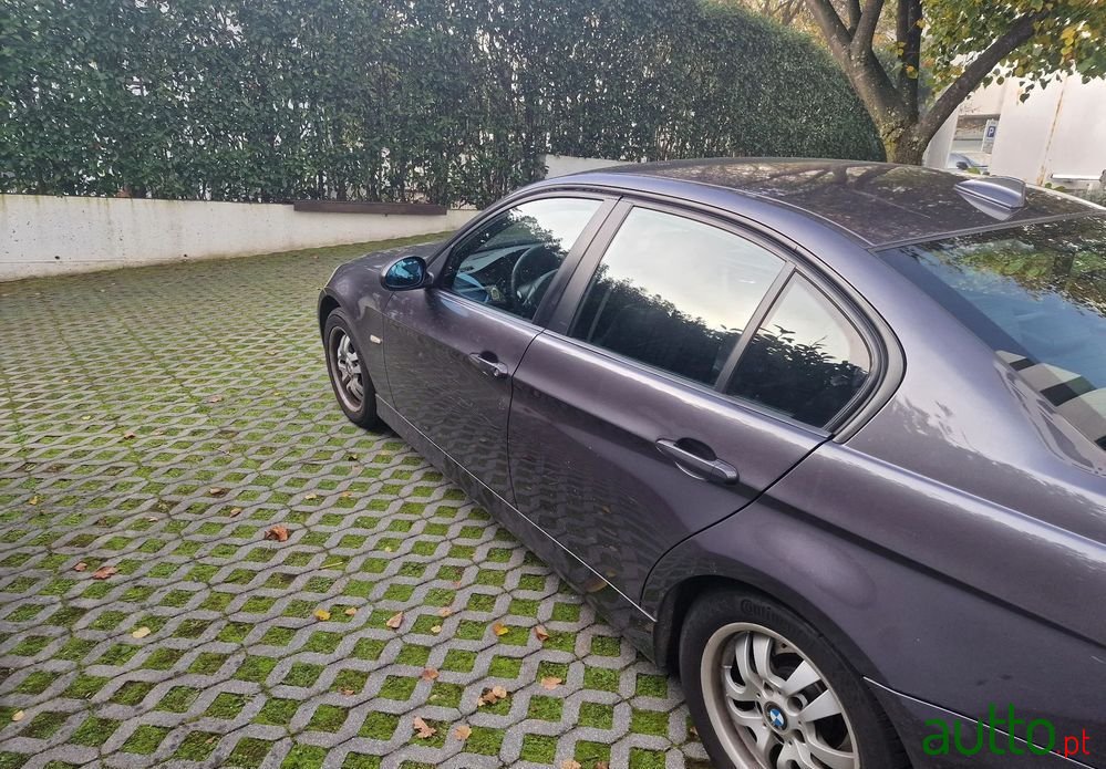 2005' BMW Série 3 D photo #4