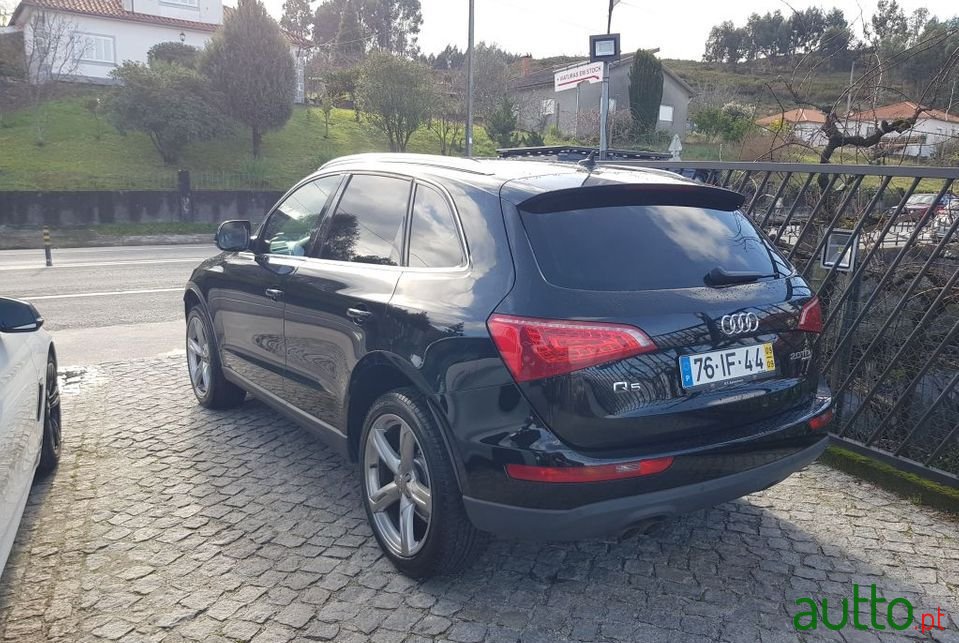 2009' Audi Q5 photo #3