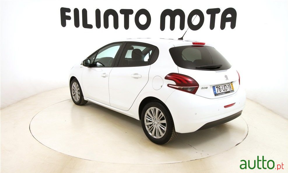 2018' Peugeot 208 photo #3