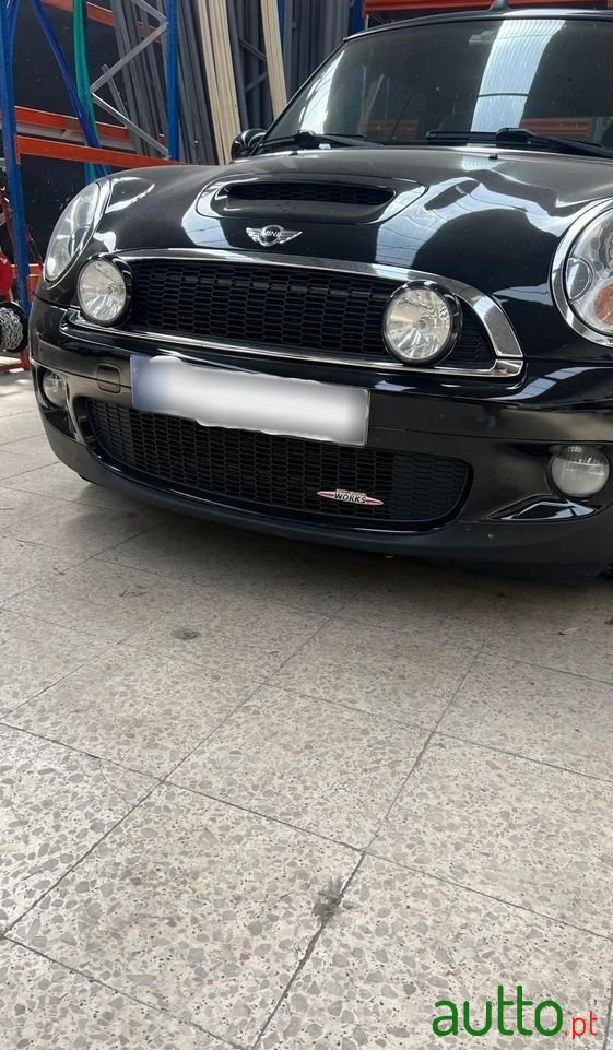 2010' MINI John Cooper Works photo #2