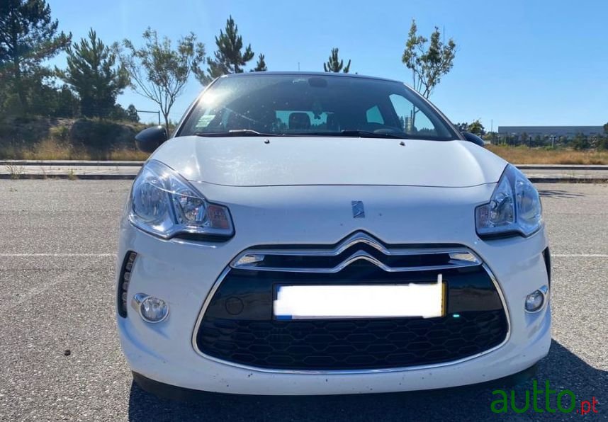 2014' Citroen DS3 photo #3