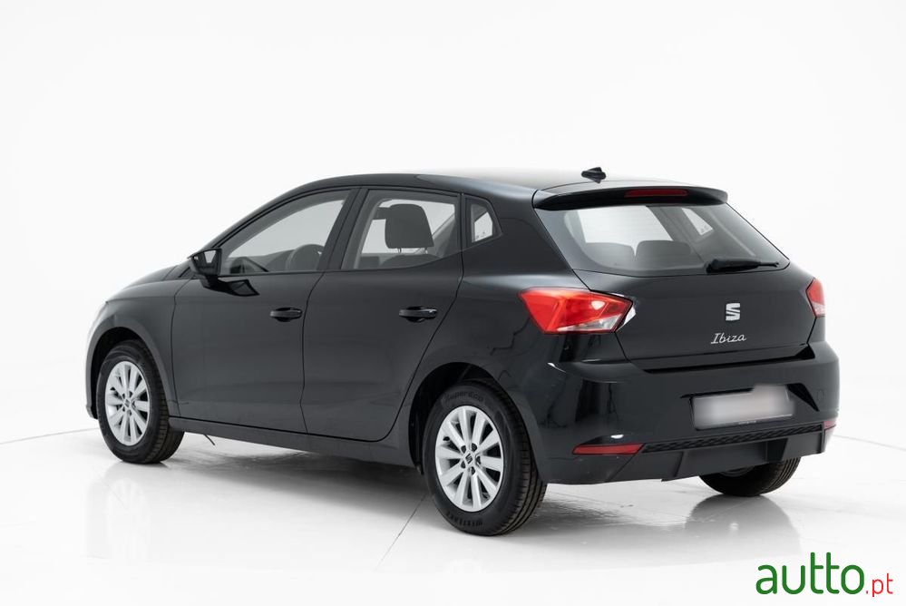 2023' SEAT Ibiza 1.0 Tsi Style photo #4