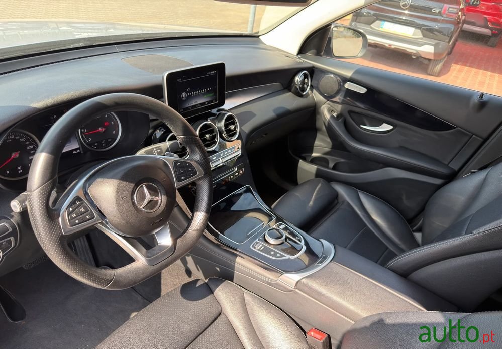 2016' Mercedes-Benz Classe Glc photo #5