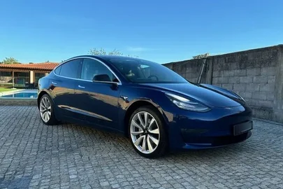 2019' Tesla Model 3