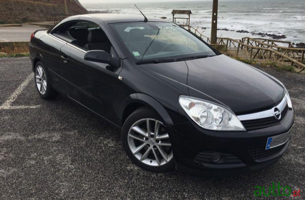 2009' Opel Astra Cabrio 1.9 Cdti photo #1