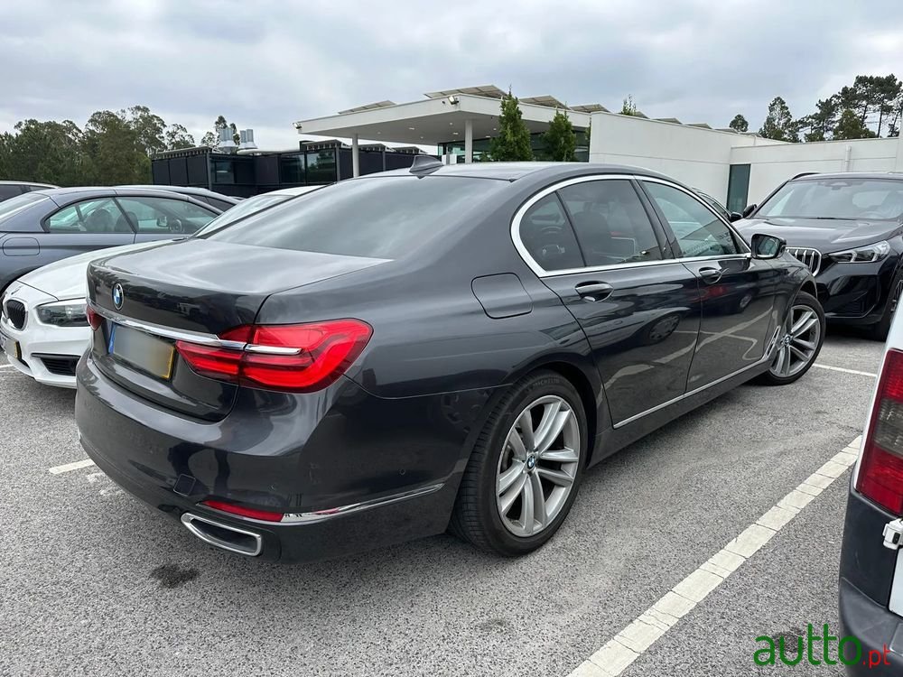 2018' BMW Série 7 photo #5