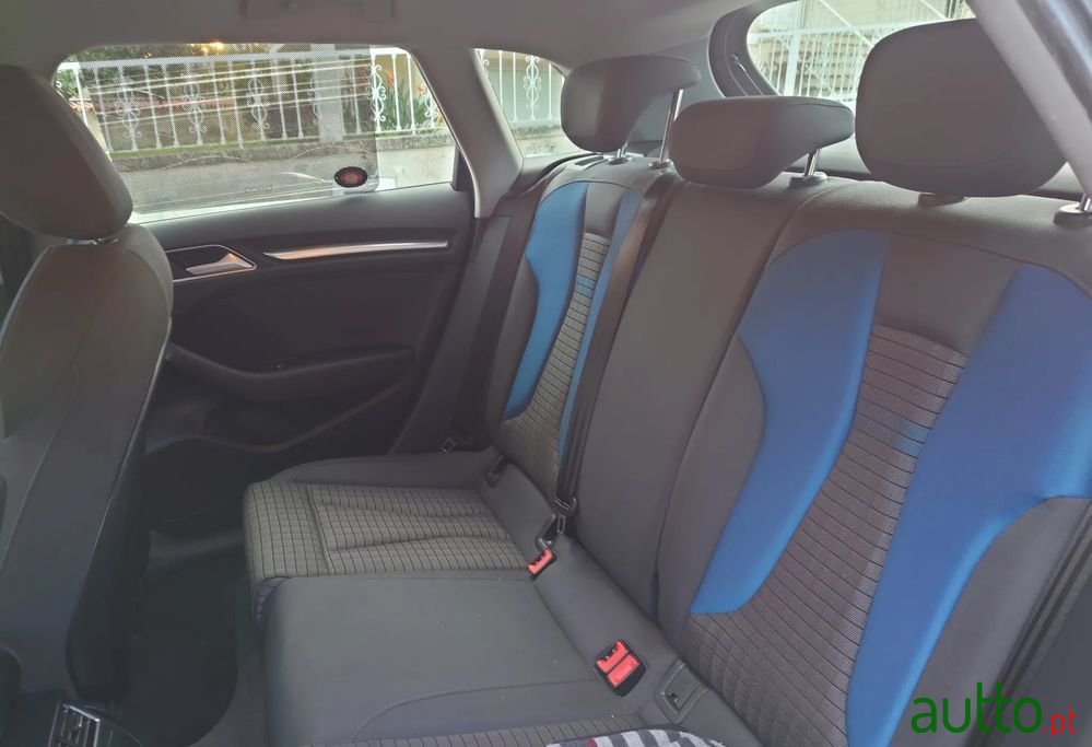 2017' Audi A3 Sportback photo #6