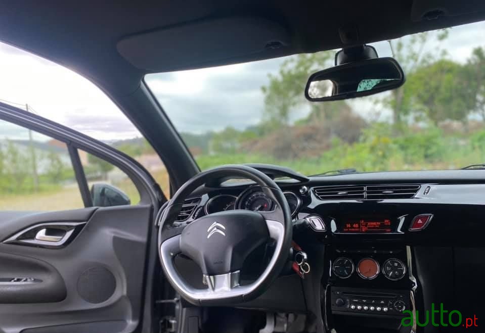 2015' Citroen DS3 photo #3