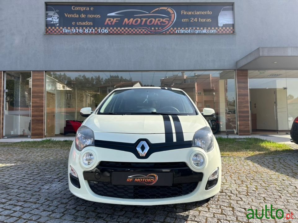 2012' Renault Twingo photo #2
