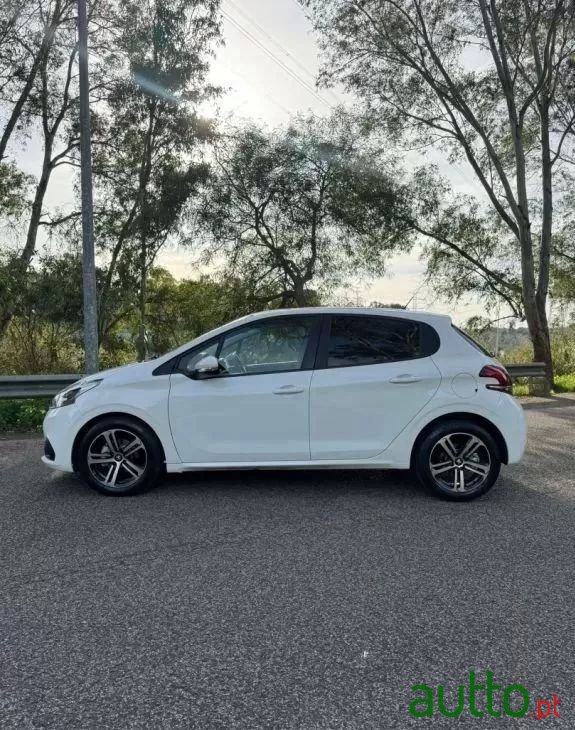 2018' Peugeot 208 photo #3
