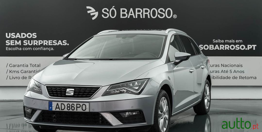 2020' SEAT Leon St photo #1