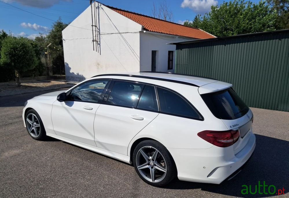 2015' Mercedes-Benz Classe C Bluetec photo #5