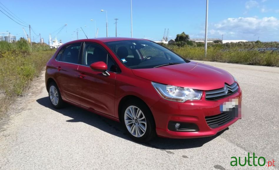 2014' Citroen C4 photo #2