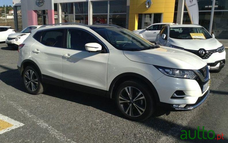 2017' Nissan Qashqai N-Connecta photo #1