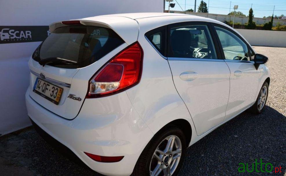 2015' Ford Fiesta 1.5 Tdci Titanium photo #1