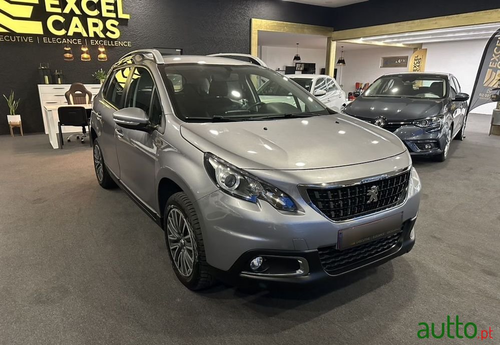2019' Peugeot 2008 photo #2