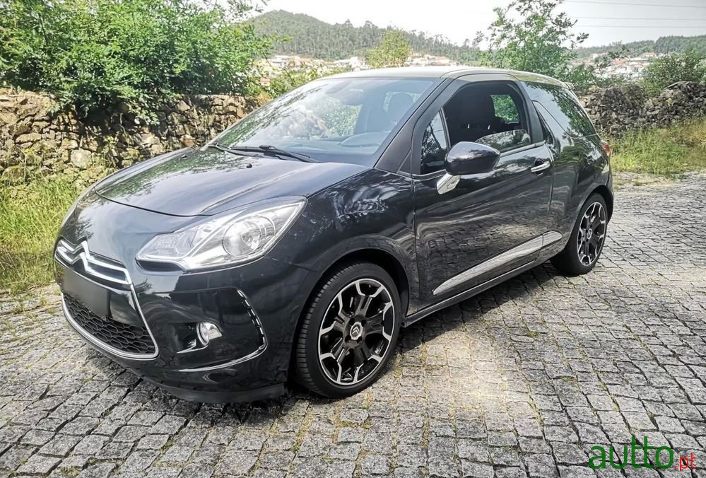 2010' Citroen DS3 1.6 Thp Sport Chic photo #1