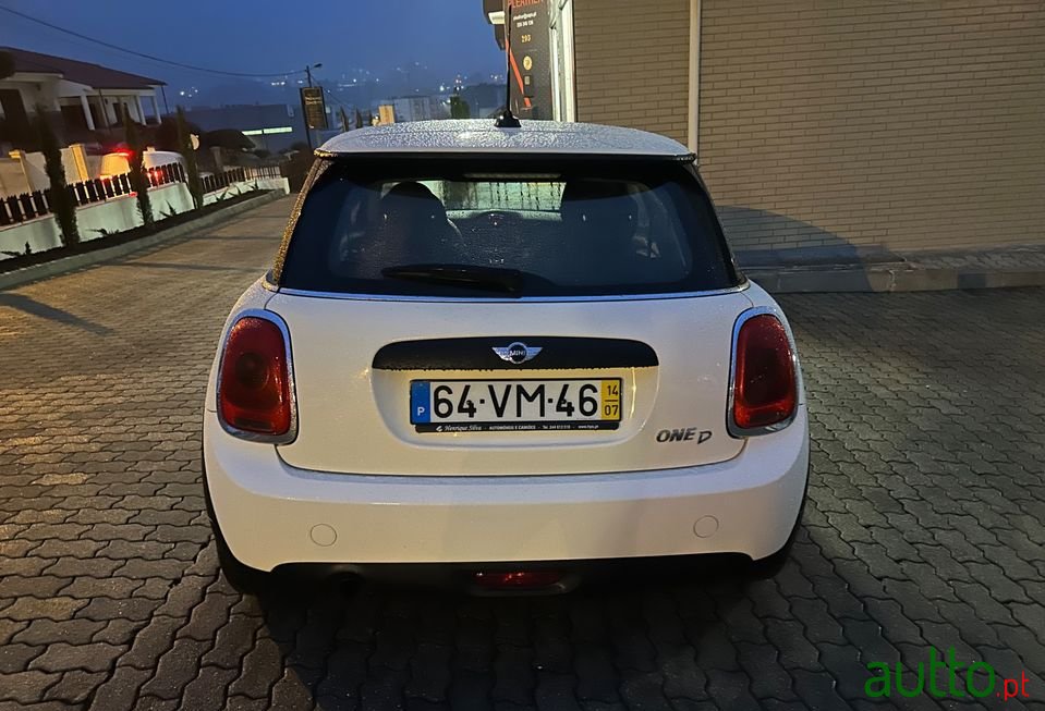 2014' MINI One photo #3