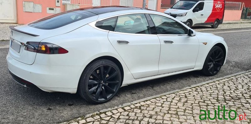 2014' Tesla Model S 85 Perfomance photo #1