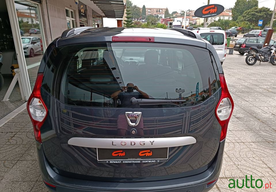 2015' Dacia Lodgy photo #5
